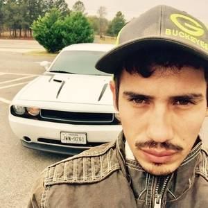 Meet your Posher, Javier